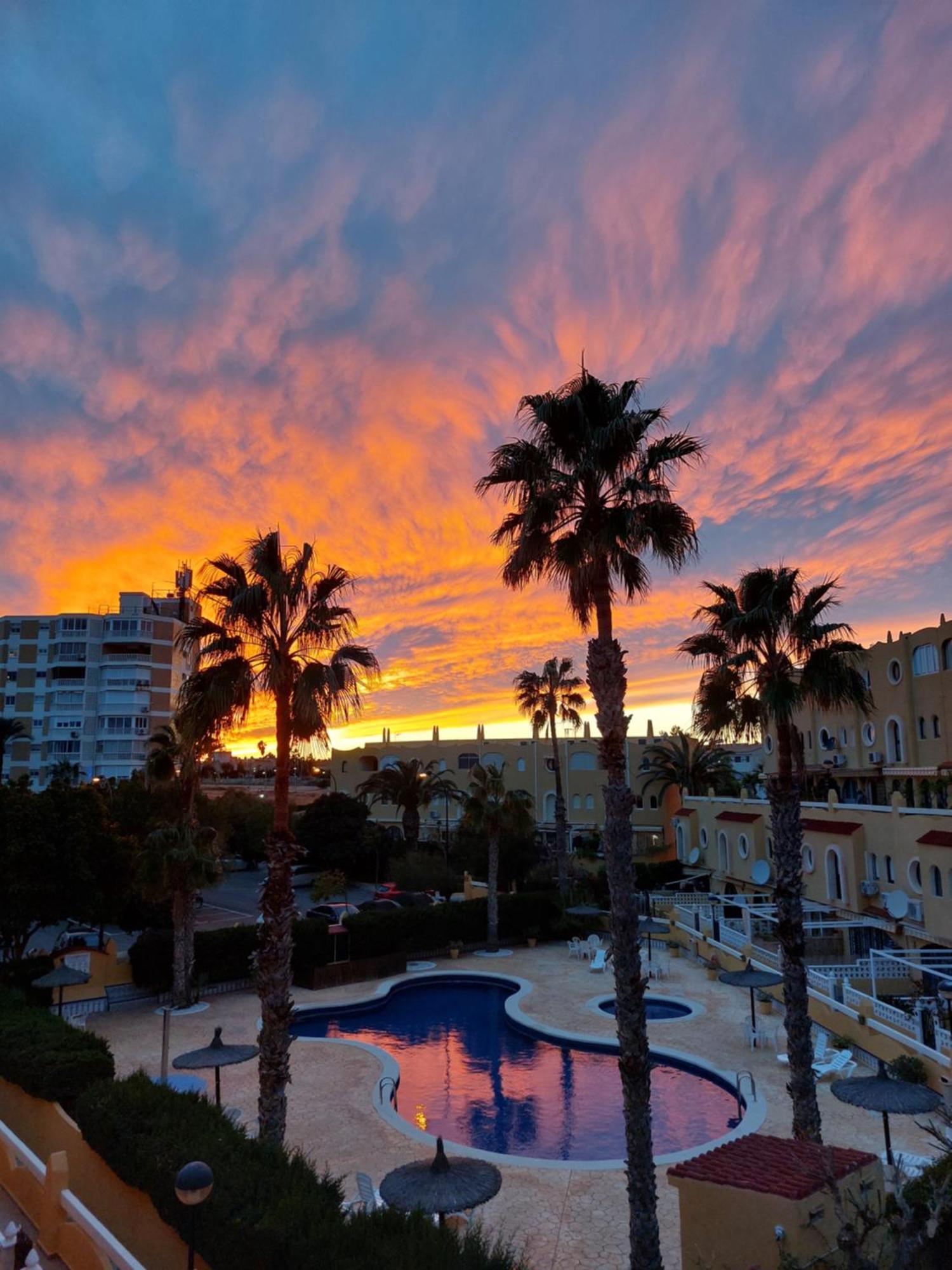 Bungalow Alkabir Playa El Campello Pokoj fotografie